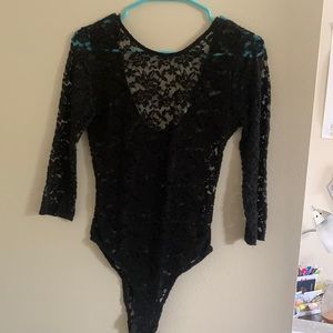 Papaya size S black lace bodysuit